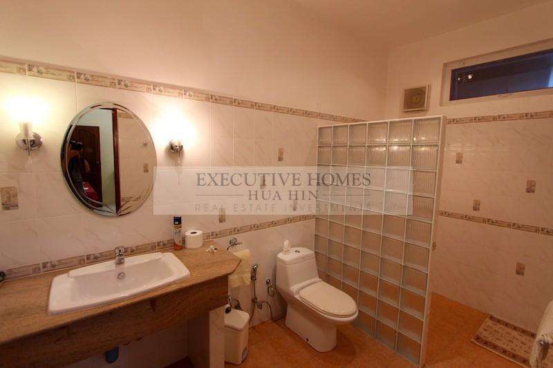 Khao Kalok Home Near Beach For Sale 32
