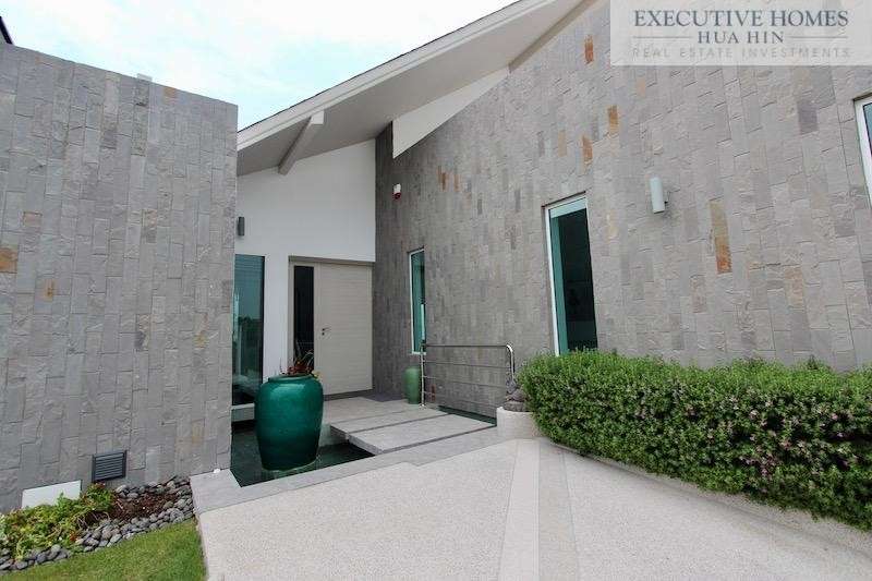 Hua Hin Luxury Villa for Sale16