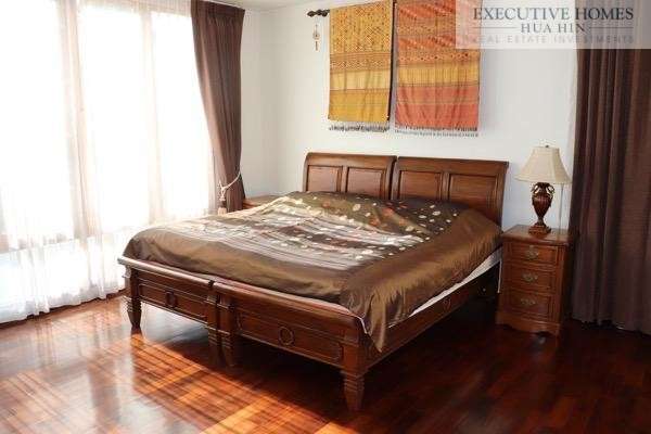 Pranaluxe boutique beachfront pool villa with seaview for sale 42