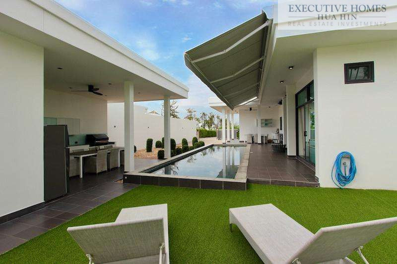 Lounge Area