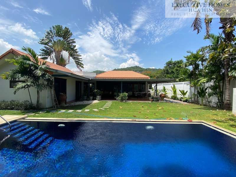 Hua Hin pool villa for sale3