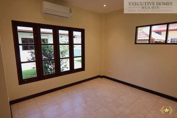2 storey house with beach location for sale Prak nam Pran 19
