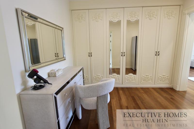 Khao Tao Royal Mountain | LARGE LUXURY HOME FOR SALE IN KAO TAO NEAR BEACH | Khao Tao pool villa for sale