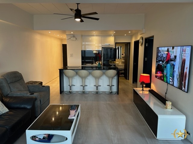 Absolute beach front Blue Wave cond for sale Hua Hin 12