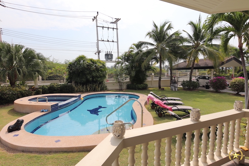Pine Gold 3 bedroom pool villa for sale Hua Hin soi 6 11