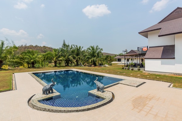 Very large house on 20 rai of beautiful land west Hua Hin for sale 52
