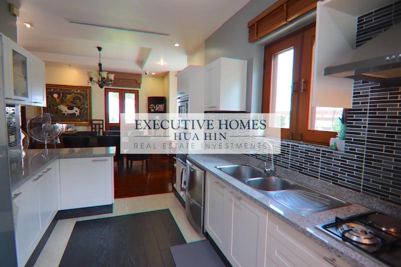 Luxury pool villa for sale Khao Tao Baan Hua Hin 20