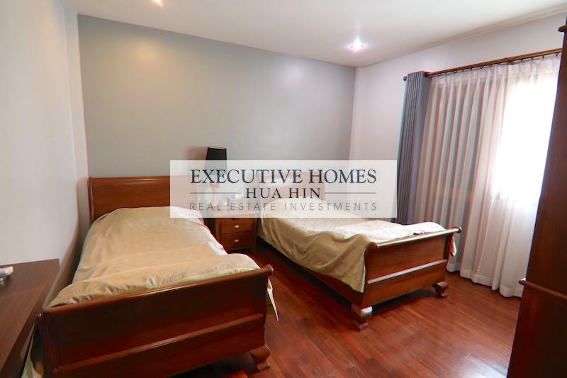 Luxury pool villa for sale Khao Tao Baan Hua Hin 28