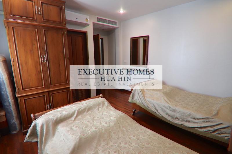 Luxury pool villa for sale Khao Tao Baan Hua Hin 29