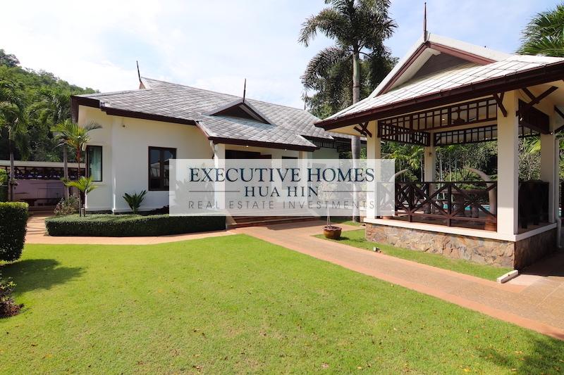 Luxury pool villa for sale Khao Tao Baan Hua Hin 9