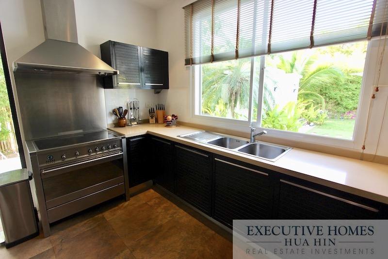 Baan Ing Phu Pool Villa for Sale Hua Hin44