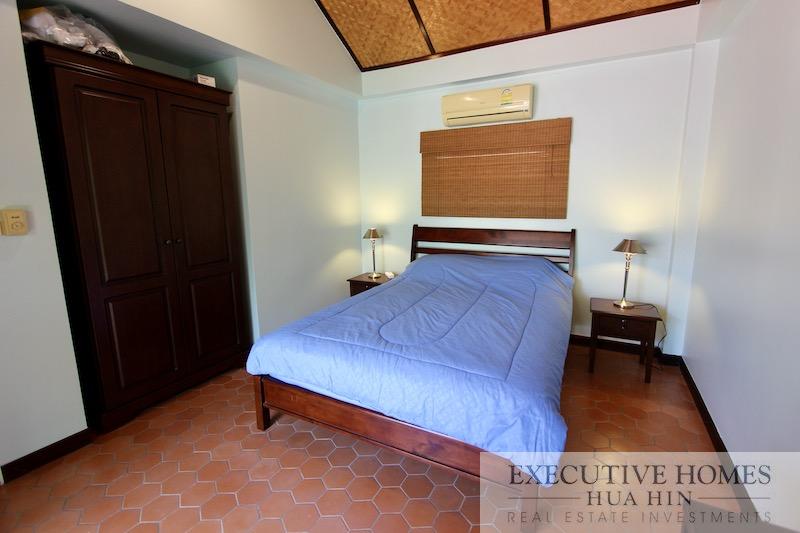 Khao Tao pool villa for sale01