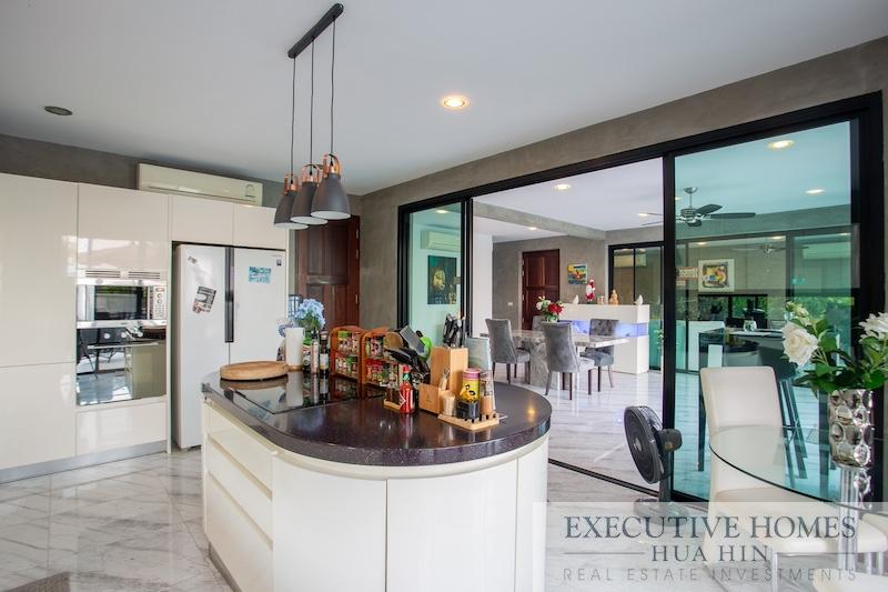 Khao Tao pool villa for sale21