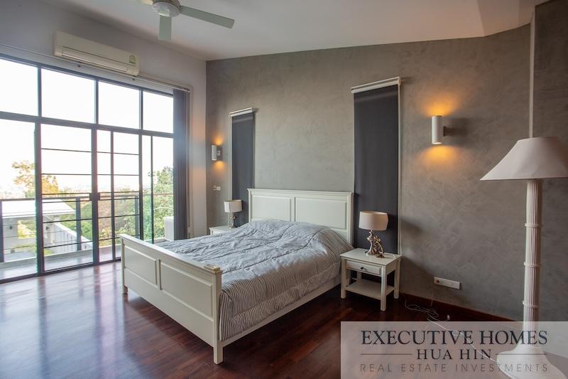Khao Tao pool villa for sale4
