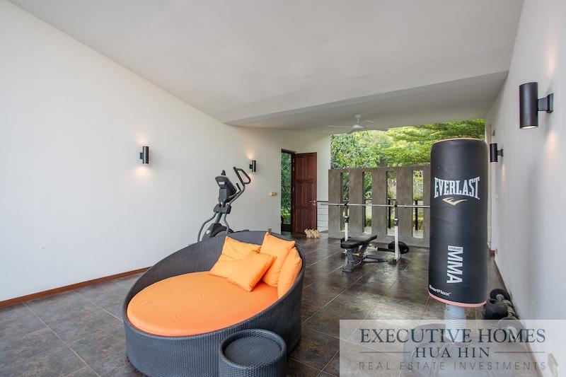 Khao Tao pool villa for sale7