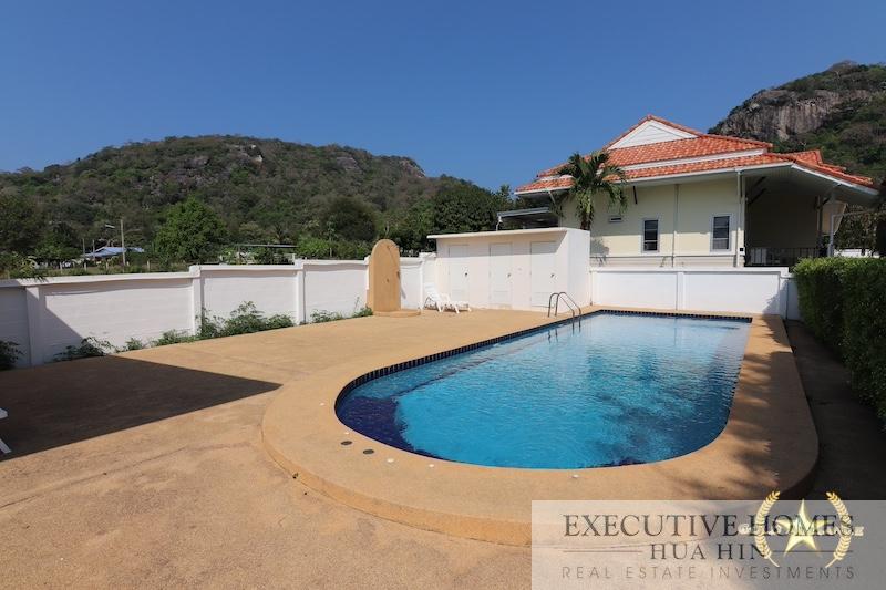 Baan Chava Khao Tao villa for sale Hua Hin 35