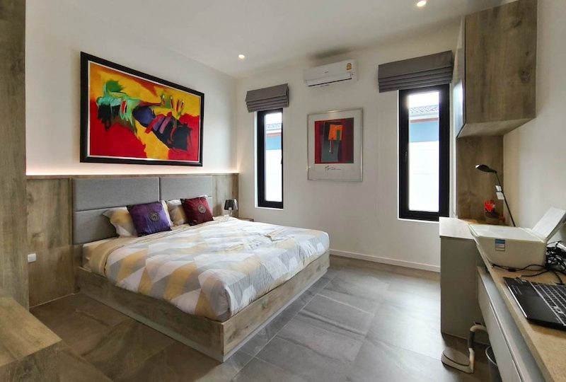 3 Bed Pool Villa For Sale Near Black Mountain Golf3)