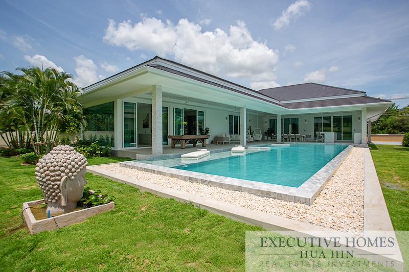 Palm Hills luxury villa | New Luxury Villa for Sale Palm Hills Golf Course | Hua Hin real estate for sale