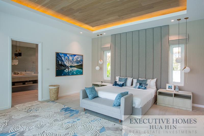 Palm Hills luxury villa | New Luxury Villa for Sale Palm Hills Golf Course | Hua Hin real estate for sale
