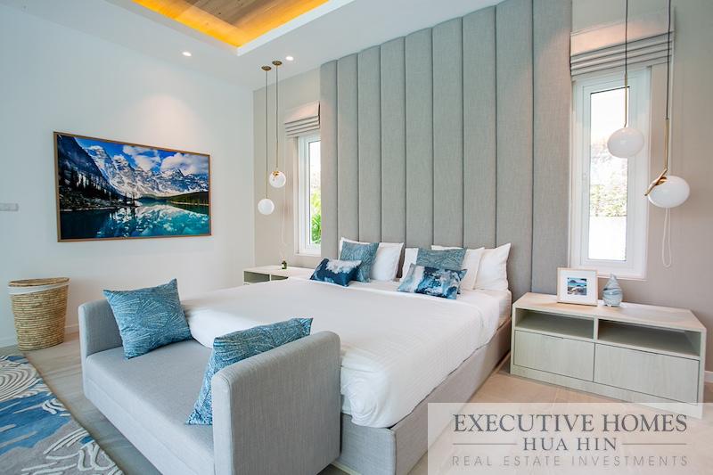 Palm Hills luxury villa | New Luxury Villa for Sale Palm Hills Golf Course | Hua Hin real estate for sale
