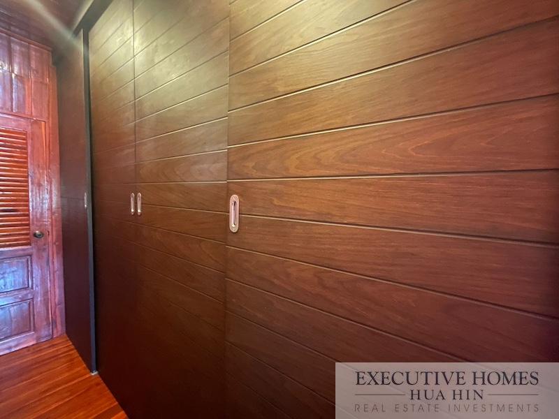 Traditional Thai Teak House for Rent in Hua Hin7.07.55 PM