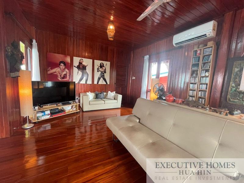 Traditional Thai Teak House for Rent in Hua Hin7.07.56 PM