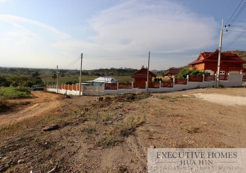 Pranburi Land for Sale |. Elevated Pak Nam Pran Pranburi Land for Sale | Pranburi Property