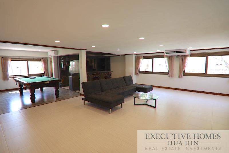 Large pool villa Soi 94 Hua Hin for sale | Large Pool Villa in Hua Hin City Center for Sale