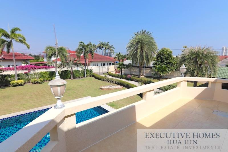 Large pool villa Soi 94 Hua Hin for sale | Large Pool Villa in Hua Hin City Center for Sale