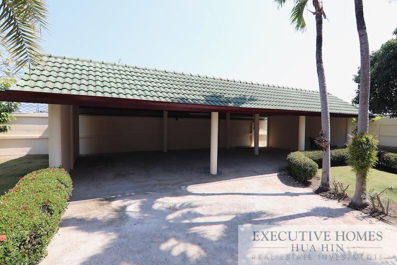 Large pool villa Soi 94 Hua Hin for sale | Large Pool Villa in Hua Hin City Center for Sale