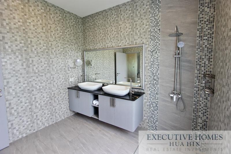 Hua Hin Pool Villa for Sale