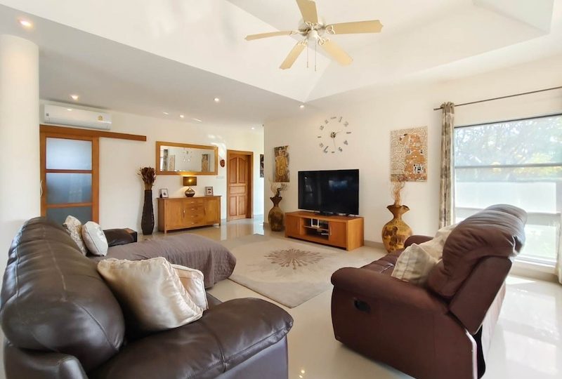 Hua Hin 3 Bed Villa for Sale25