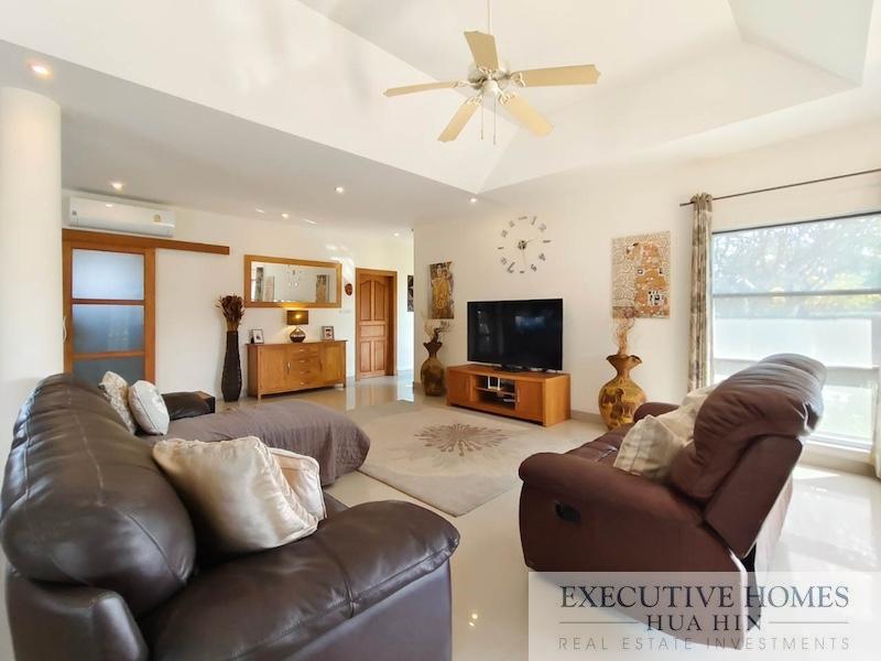 Hua Hin 3 Bed Villa for Sale25