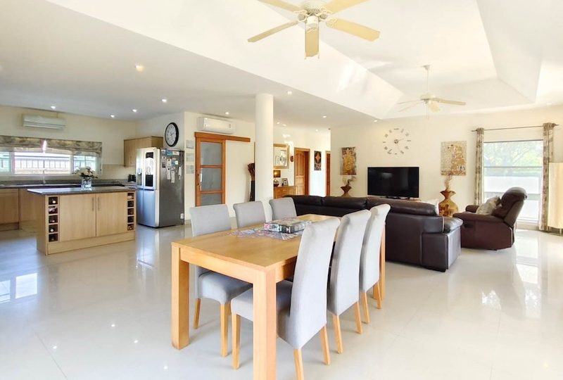 Hua Hin 3 Bed Villa for Sale28