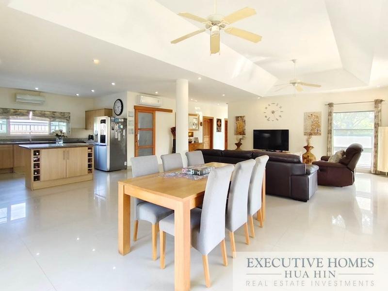 Hua Hin 3 Bed Villa for Sale28
