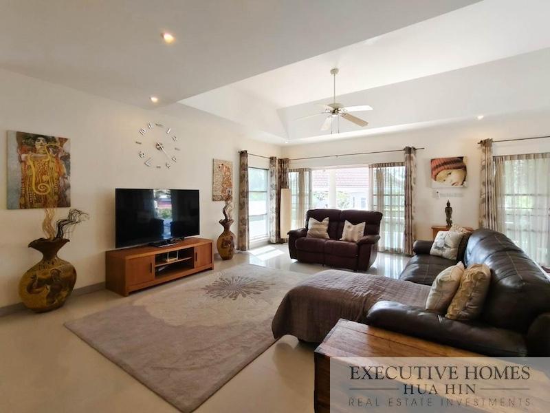 Hua Hin 3 Bed Villa for Sale32