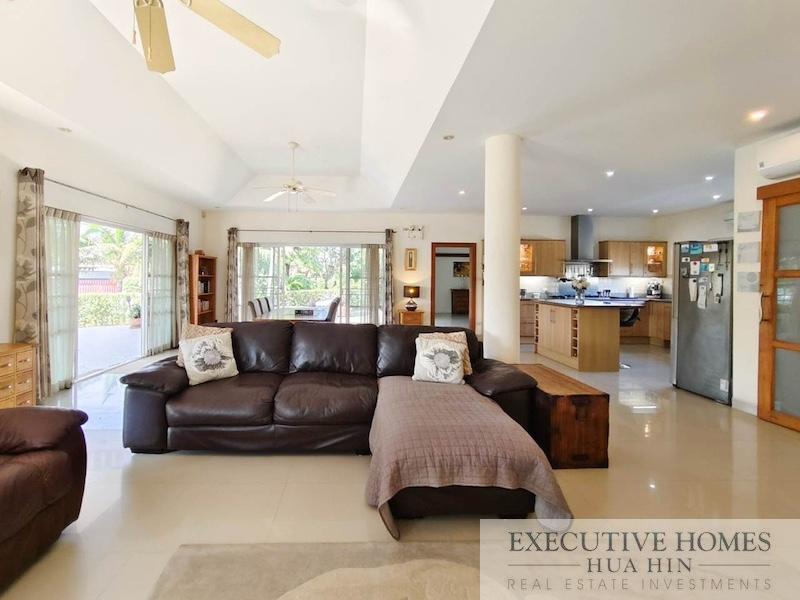 Hua Hin 3 Bed Villa for Sale42