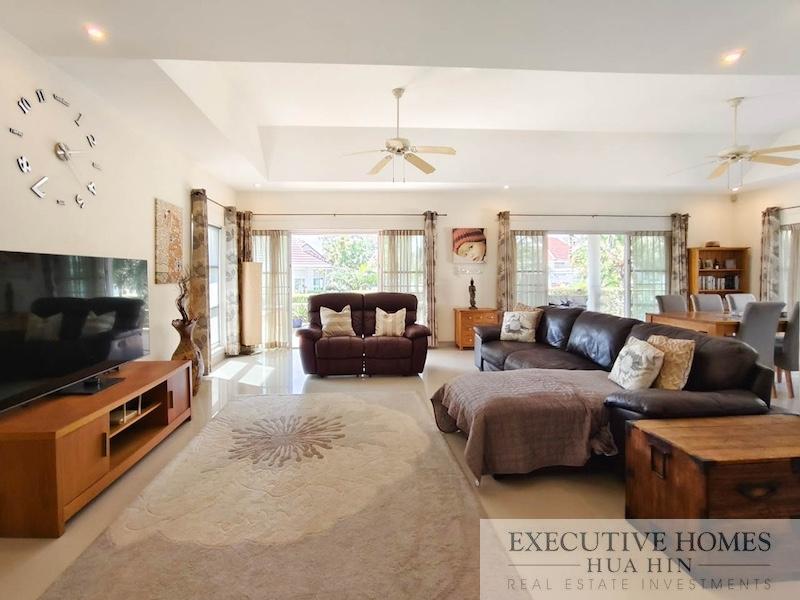 Hua Hin 3 Bed Villa for Sale5