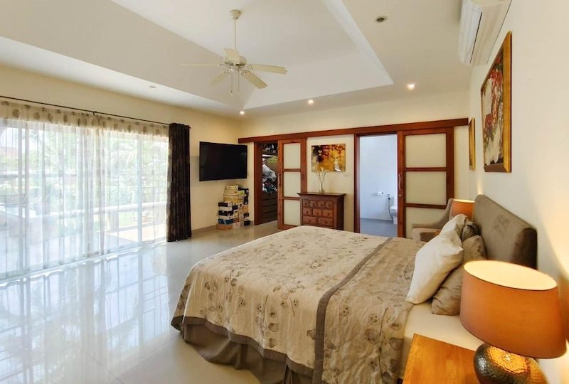 Hua Hin 3 Bed Villa for Sale57