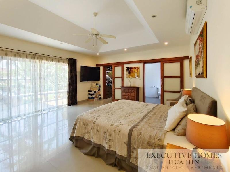 Hua Hin 3 Bed Villa for Sale57