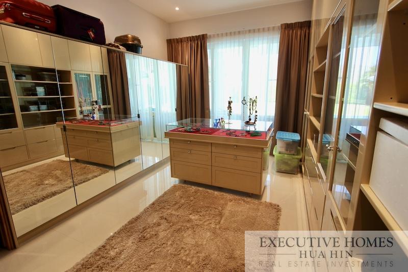 Hua Hin Pool Villa for Sale | Red Mountain Pool Villa for Sale Hua Hin | Hua Hin property for sale