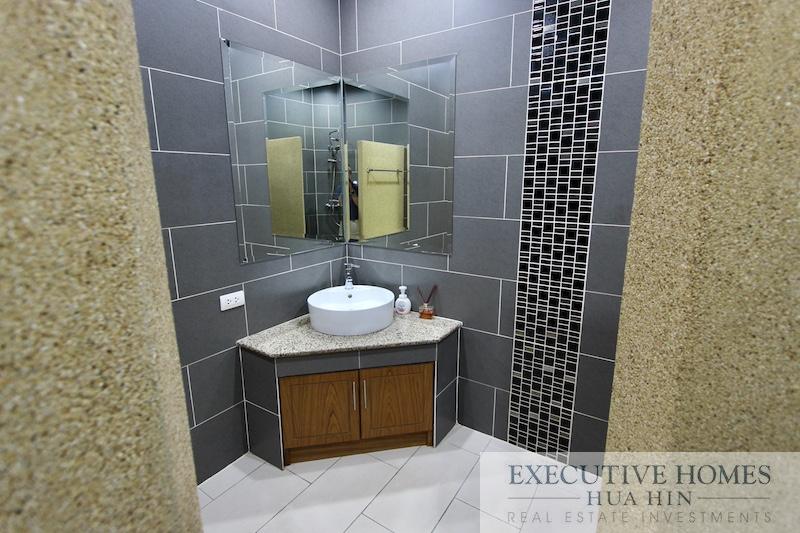 Hua Hin Property for Sale | Spacious 4 Bed Pool Villa for Sale in Hua Hin | Hua Hin Real Estate for SaleHua Hin Property for Sale | Spacious 4 Bed Pool Villa for Sale in Hua Hin | Hua Hin Real Estate for Sale