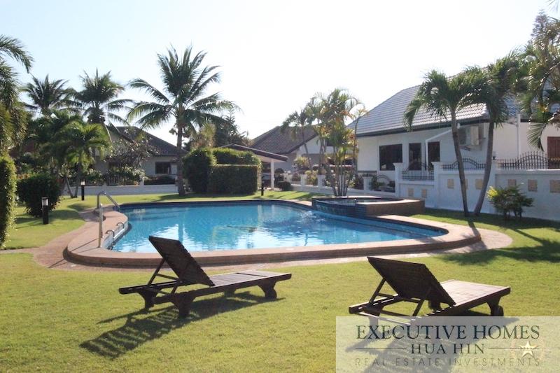 2 bed bungalow for sale Hua Hin20