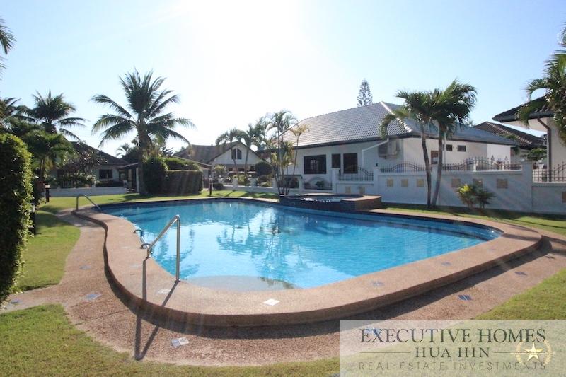 2 bed bungalow for sale Hua Hin21