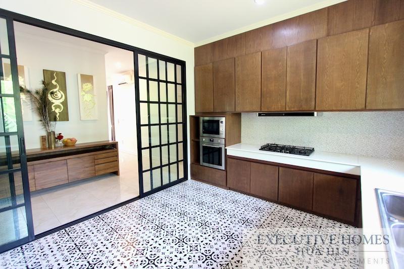Sam Roi Yod pool villa for sale
