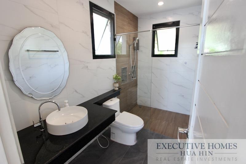 Sam Roi Yod pool villa for sale