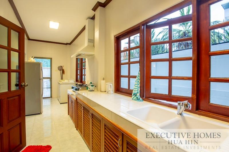 Premium Pool Villa for Sale in Central Hua Hin10