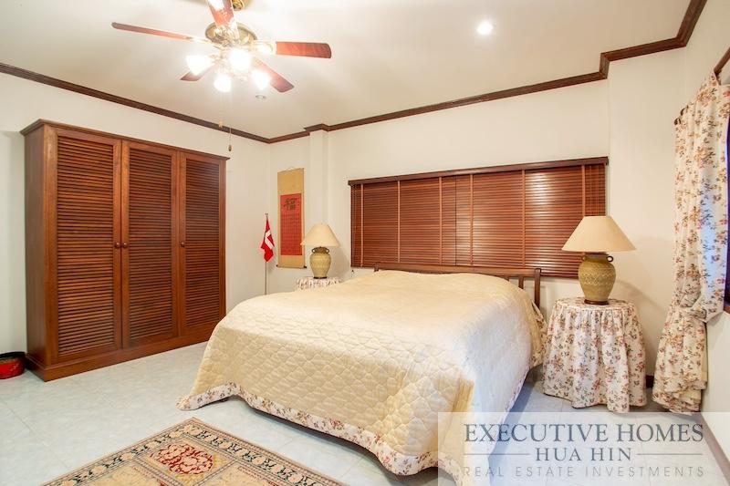 Premium Pool Villa for Sale in Central Hua Hin18