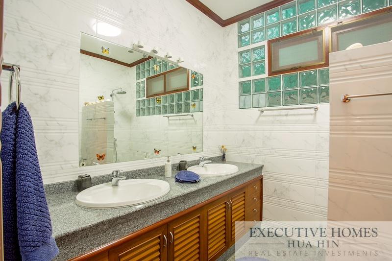 Premium Pool Villa for Sale in Central Hua Hin20