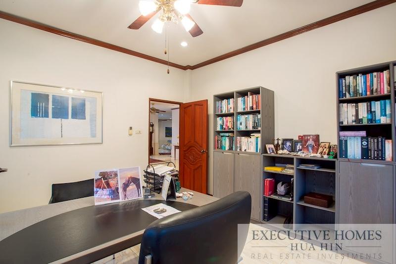 Premium Pool Villa for Sale in Central Hua Hin27